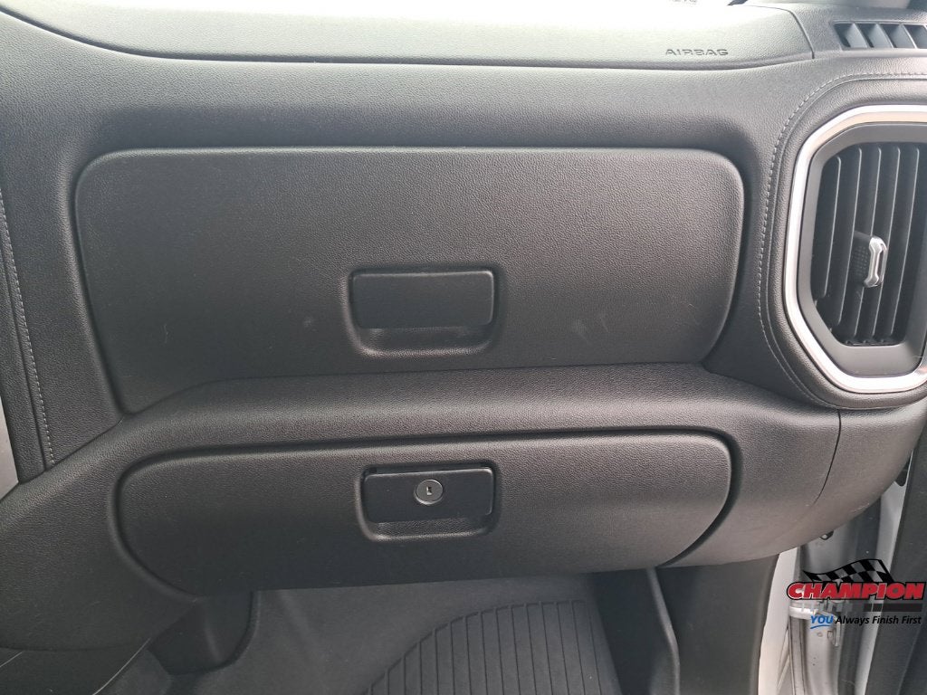 2021 Chevrolet Silverado 1500 4WD Crew Cab Short Bed RST