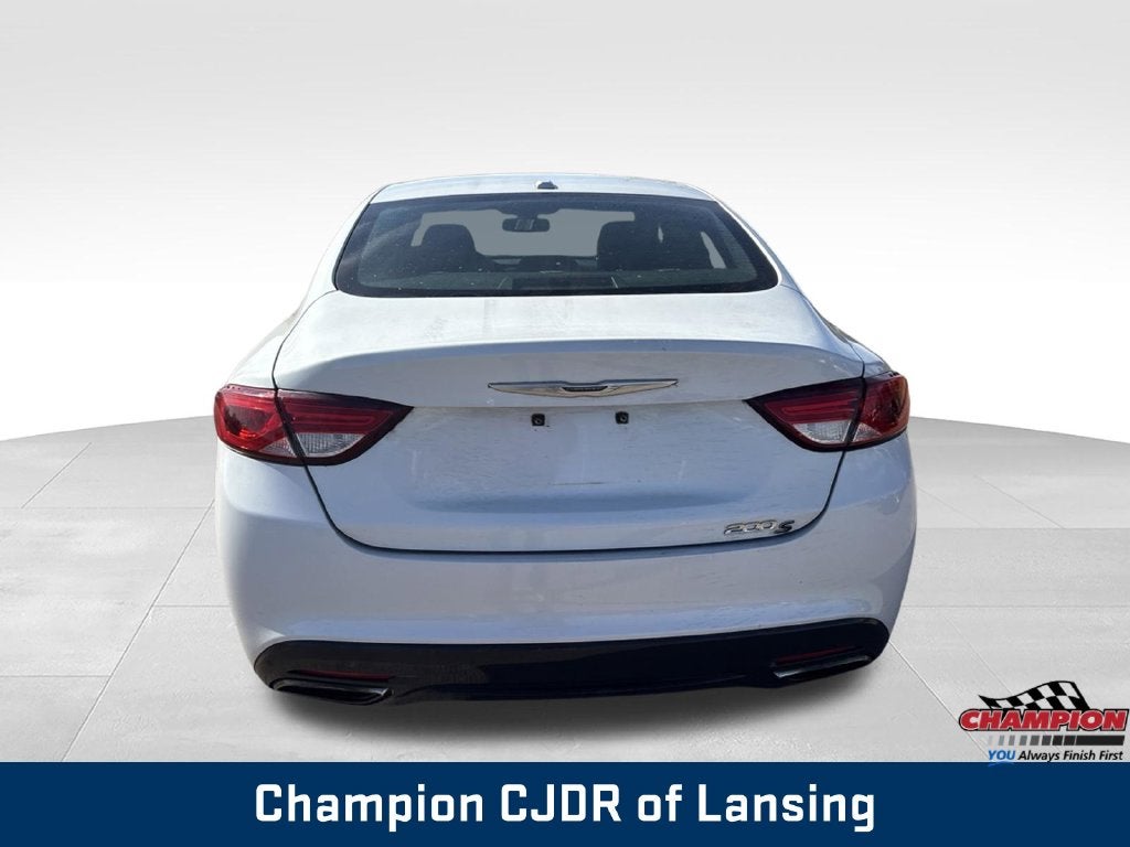 2015 Chrysler 200 S