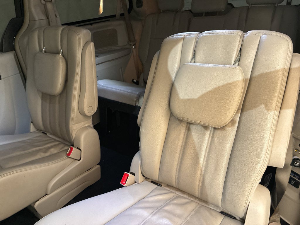 2014 Chrysler Town & Country Touring
