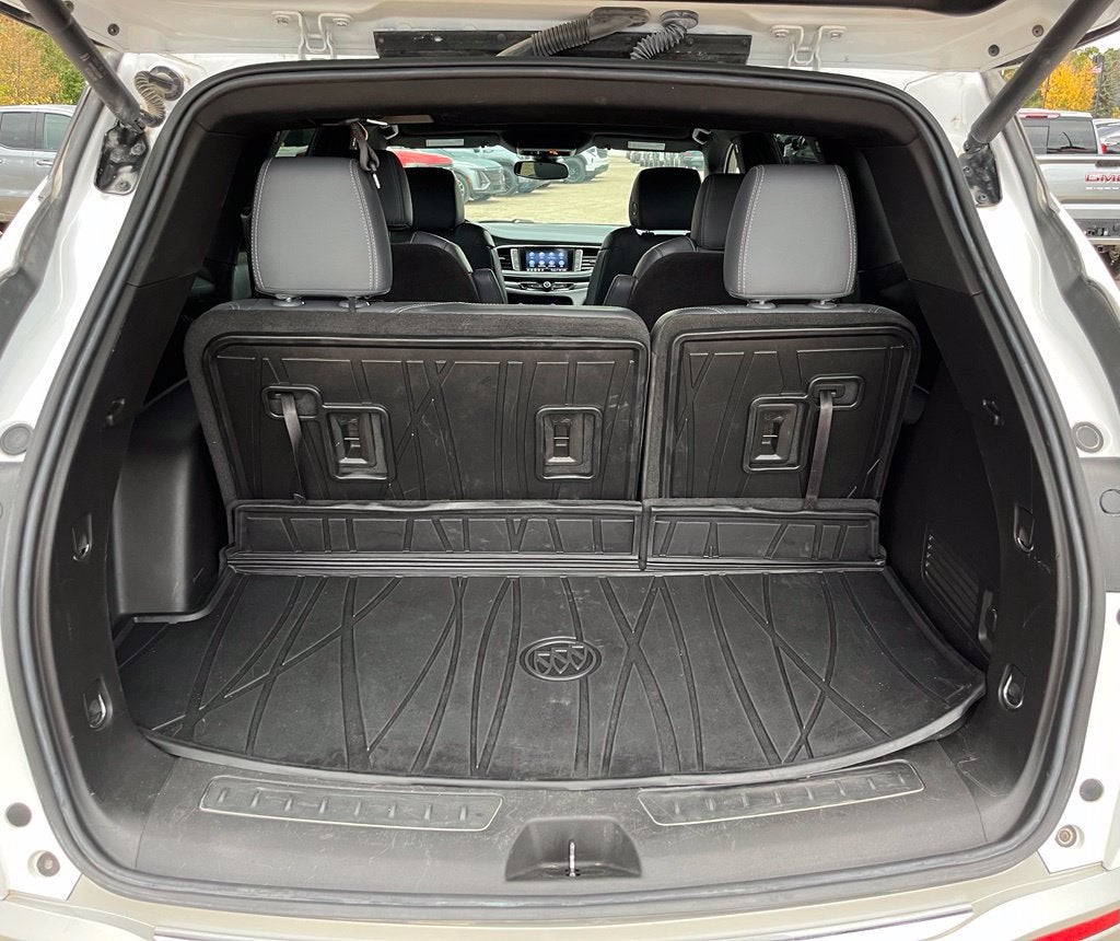 2022 Buick Enclave Essence