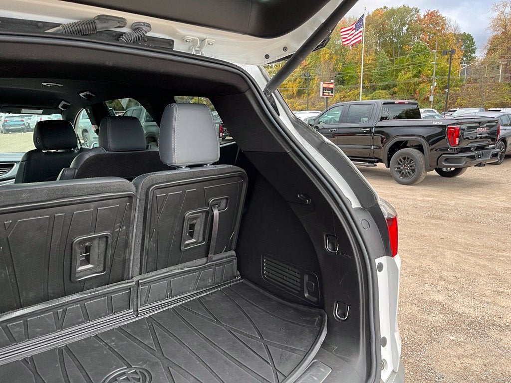 2022 Buick Enclave Essence