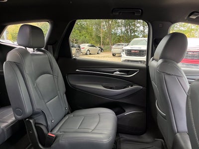 2022 Buick Enclave Essence