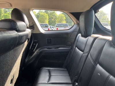 2020 Nissan Pathfinder SL