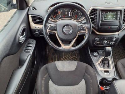 2016 Jeep Cherokee Sport