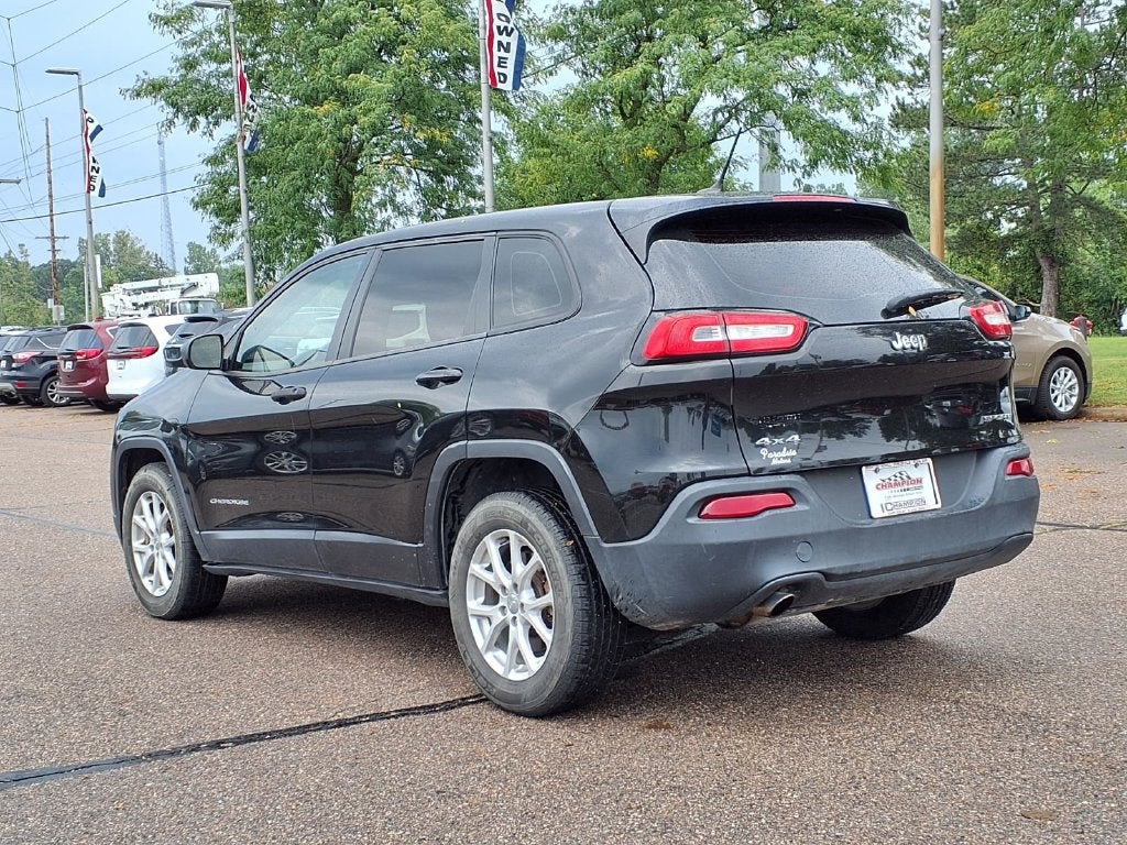 2016 Jeep Cherokee Sport